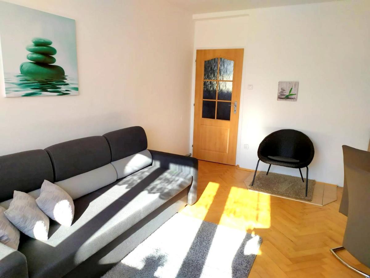 Апартаменти Apartman Destne 58 Дештне-в-Орлицьких-Горах Екстер'єр фото